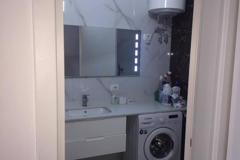Modern Sea View Apartment For A Perfect Holiday Durrës Zewnętrze zdjęcie